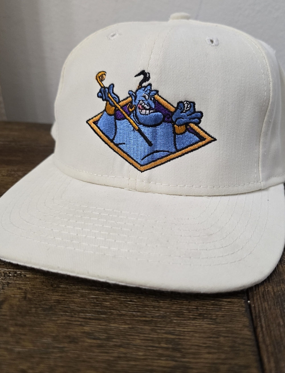 Vintage Disney Golf‎ Aladdin Genie GOLFING Hat Cap Adjustable Snapback Off-White